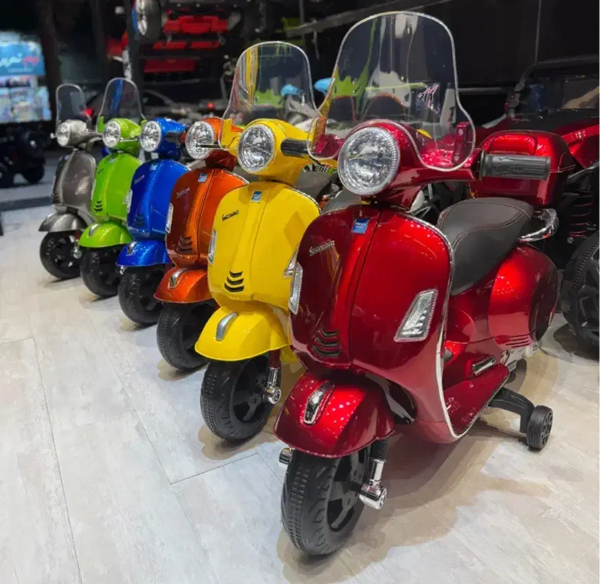 وسپا صندوقدار کنترل دار+ماشین کولردار اقساطی با چک|اسباببازی|تاکستان, |دیوار