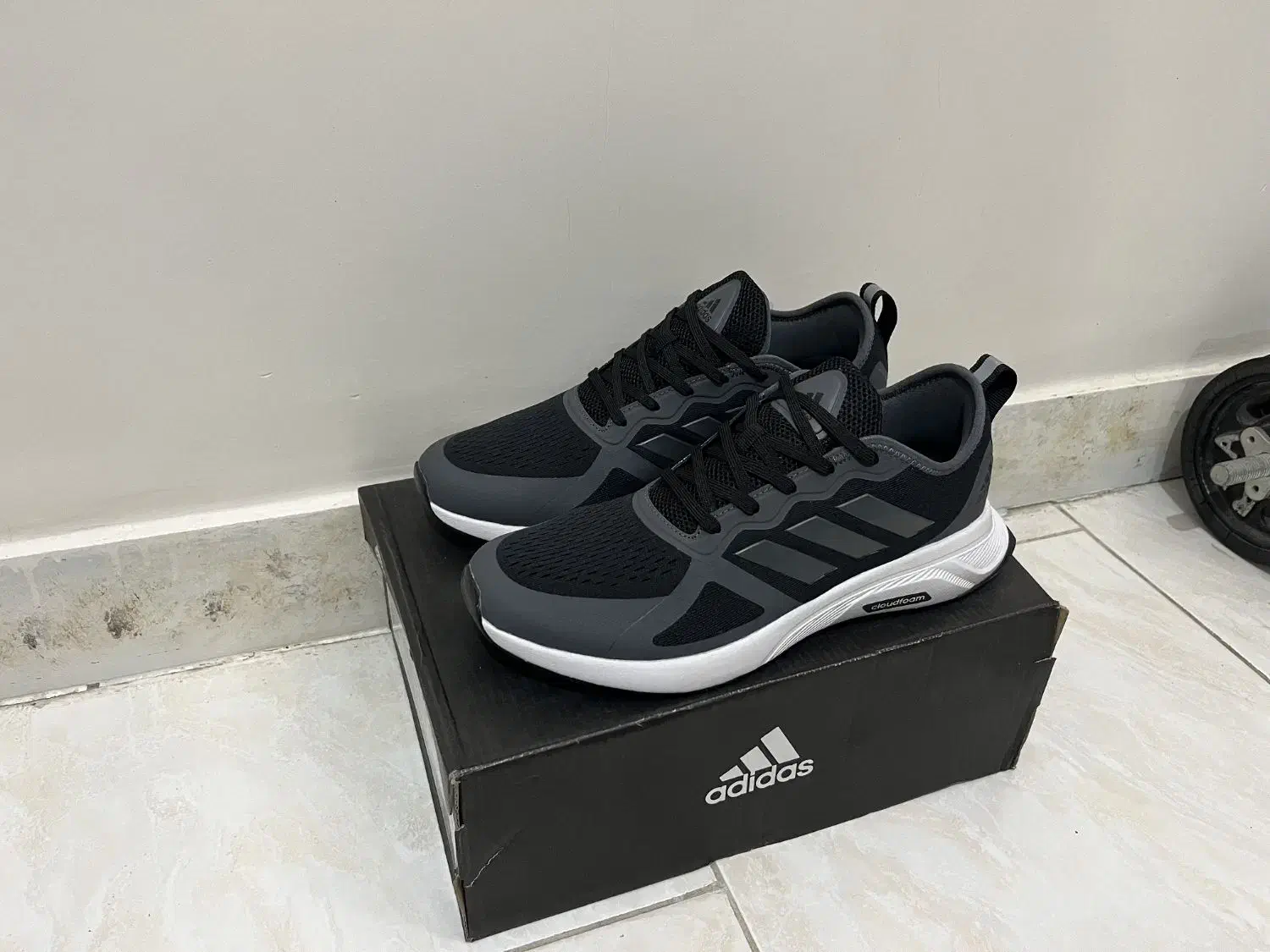 کتونی اورجینال آدیداسAdidasاصل ویتنام به ضمانت.س44|کیف، کفش، کمربند|تهران, بریانک|دیوار