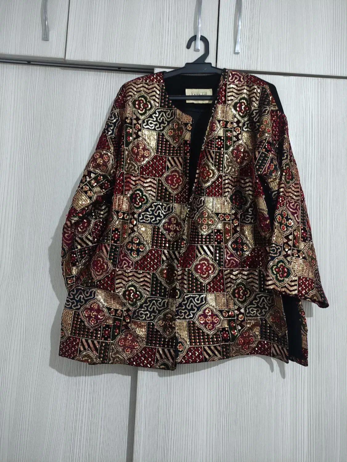 مانتو|لباس|فولادشهر, مسکن مهر فولادشهر|دیوار