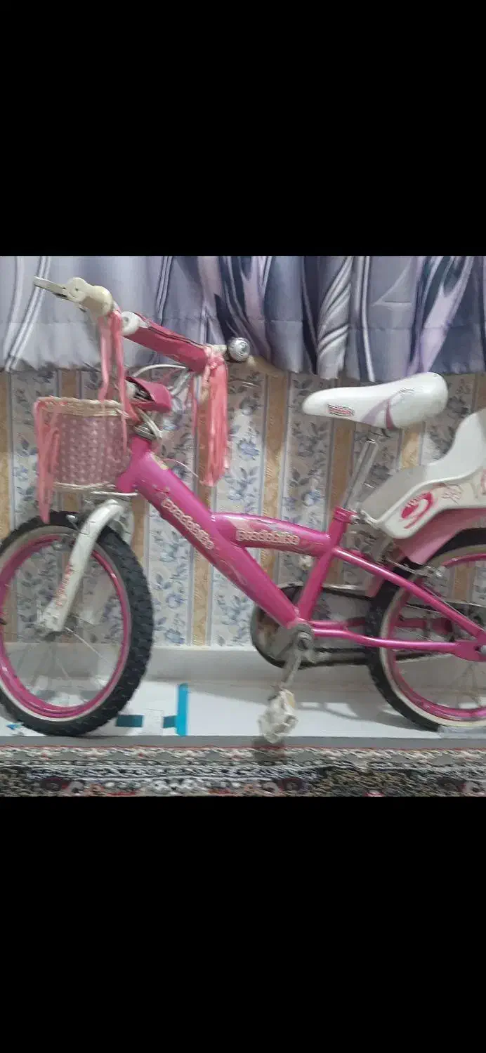 دوچرخه|دوچرخه، اسکیت، اسکوتر|پرند, فاز ۶|دیوار