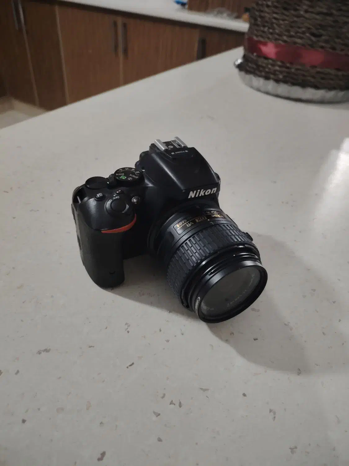 نیکون 5500 d لنز 18-55 مشابه نو|دوربین عکاسی و فیلمبرداری|رشت, دیلمان|دیوار