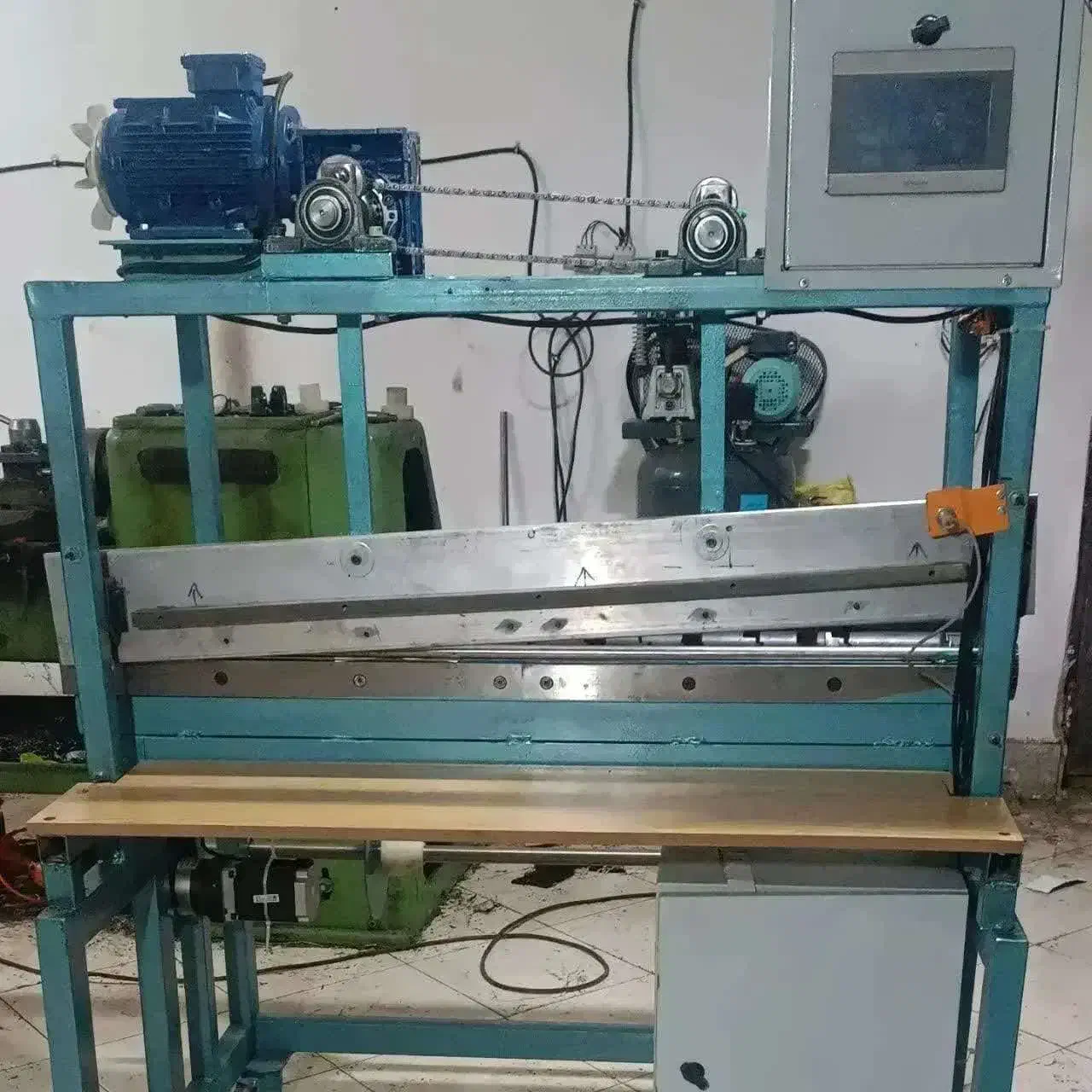 برش اتومات توری فیلترهوا(اماده تحویل)|ماشین‌آلات صنعتی|ورامین, ورامین|دیوار