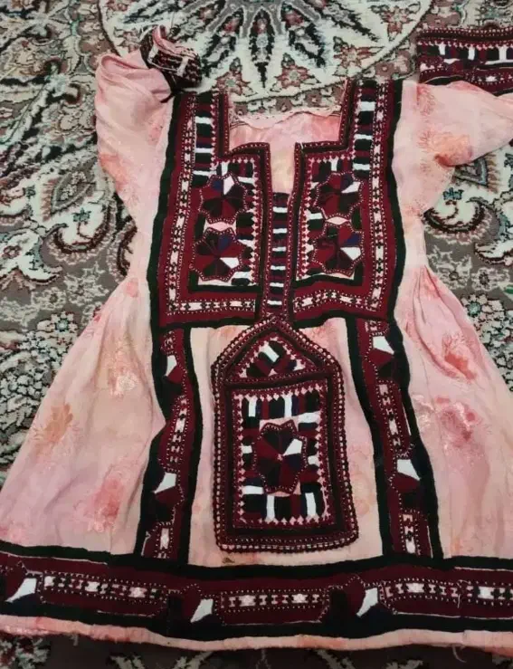 لباس بچگانه|لباس|سراوان, |دیوار