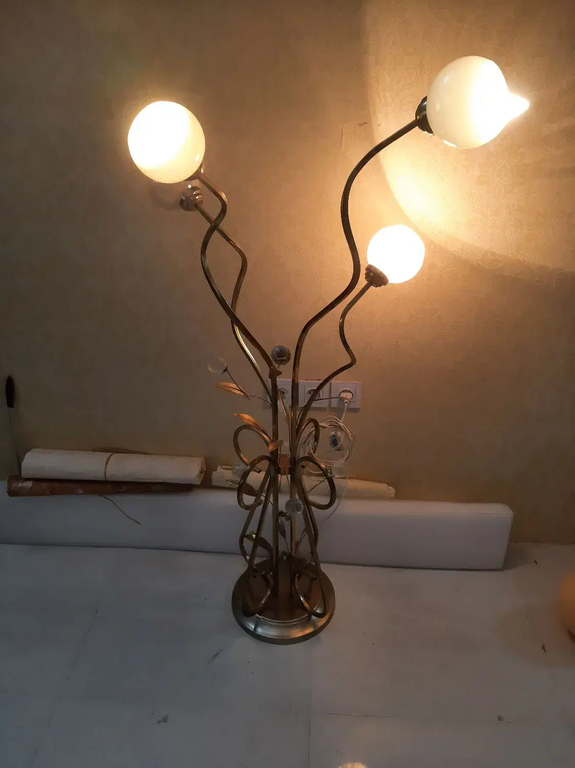 آباژور چراغ خواب سالم ۴ شاخه نو|چراغ خواب و آباژور|مشهد, شهید مطهری|دیوار