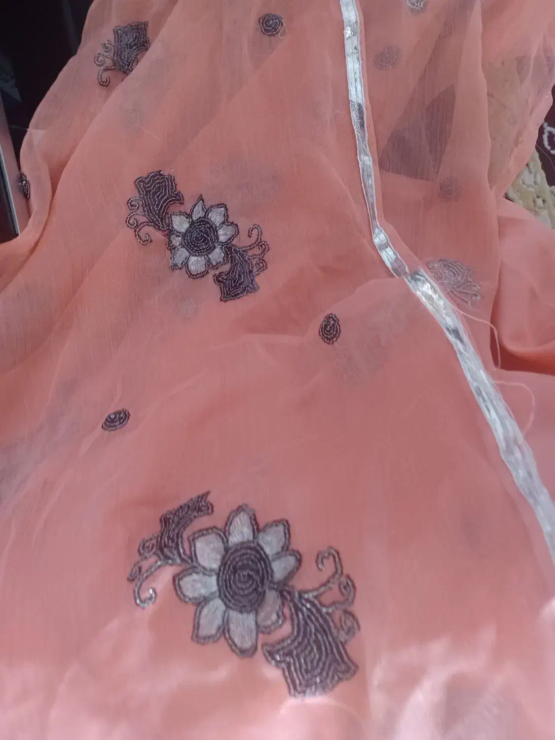 پارچه|لباس|گرمسار, |دیوار