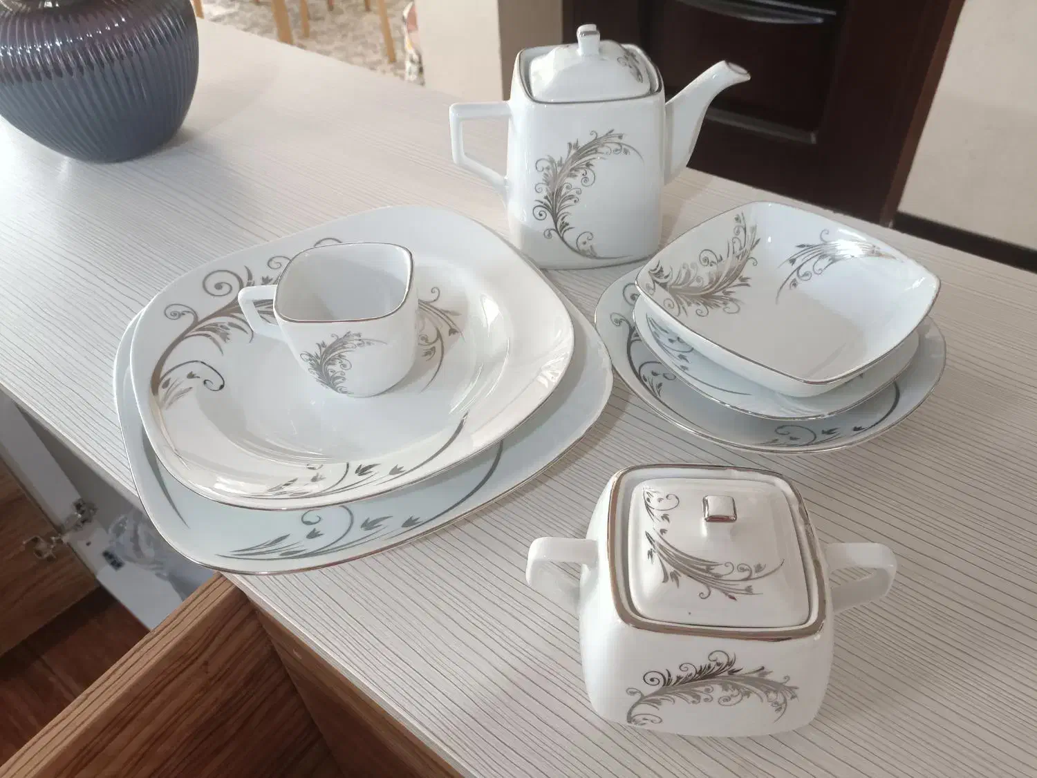 سرویس 12نفره چینی مقصود|ظروف سرو و پذیرایی|شاهینشهر, چمران|دیوار