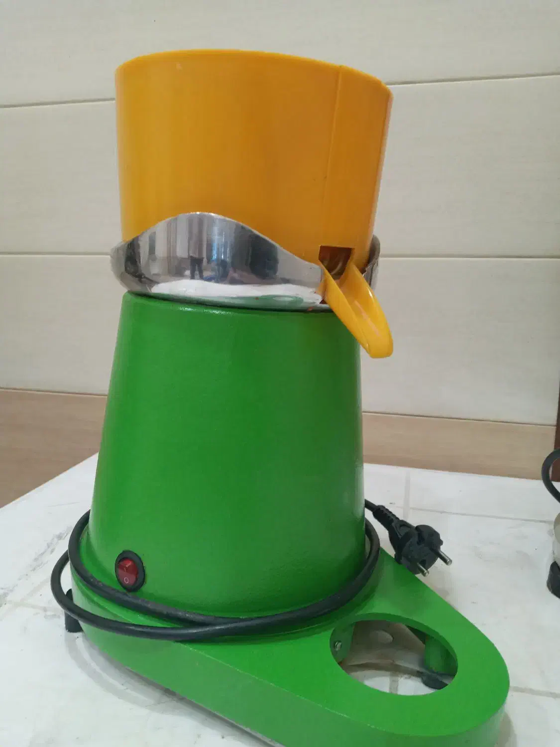 اب پرتقال گیرصنعتی|آبمیوهگیر و آبمرکباتگیر|بروجرد, |دیوار