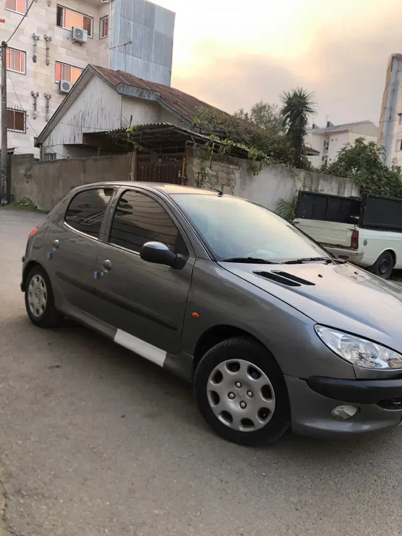 پژو ۲۰۶ مدل ۸۳ تیپ ۳|خودرو سواری و وانت|رشت, ولکس|دیوار