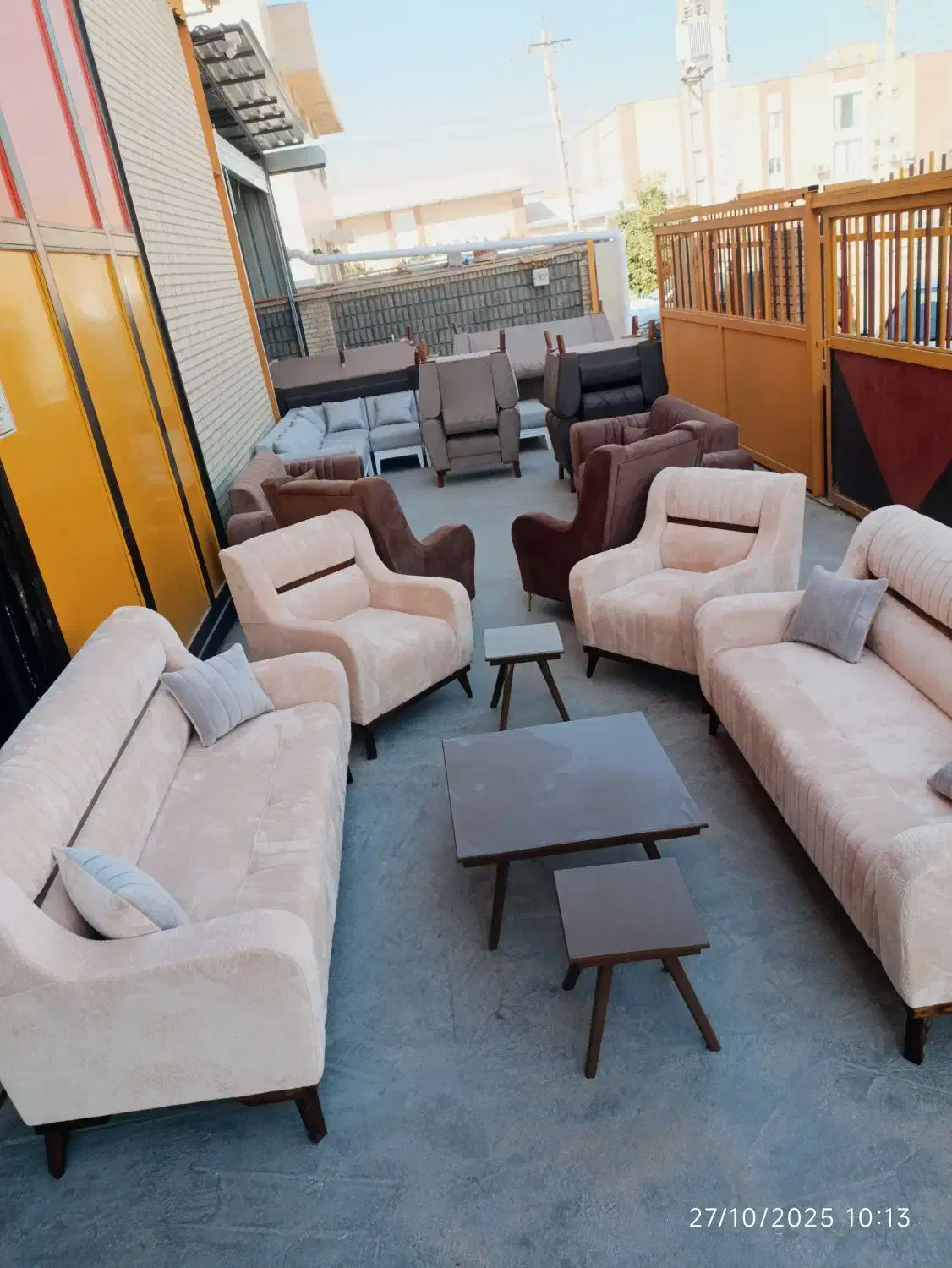 مبل مینیمال با کیفیت دلوین|مبلمان خانگی و میز عسلی|شیراز, شهرک صنعتی شیراز|دیوار