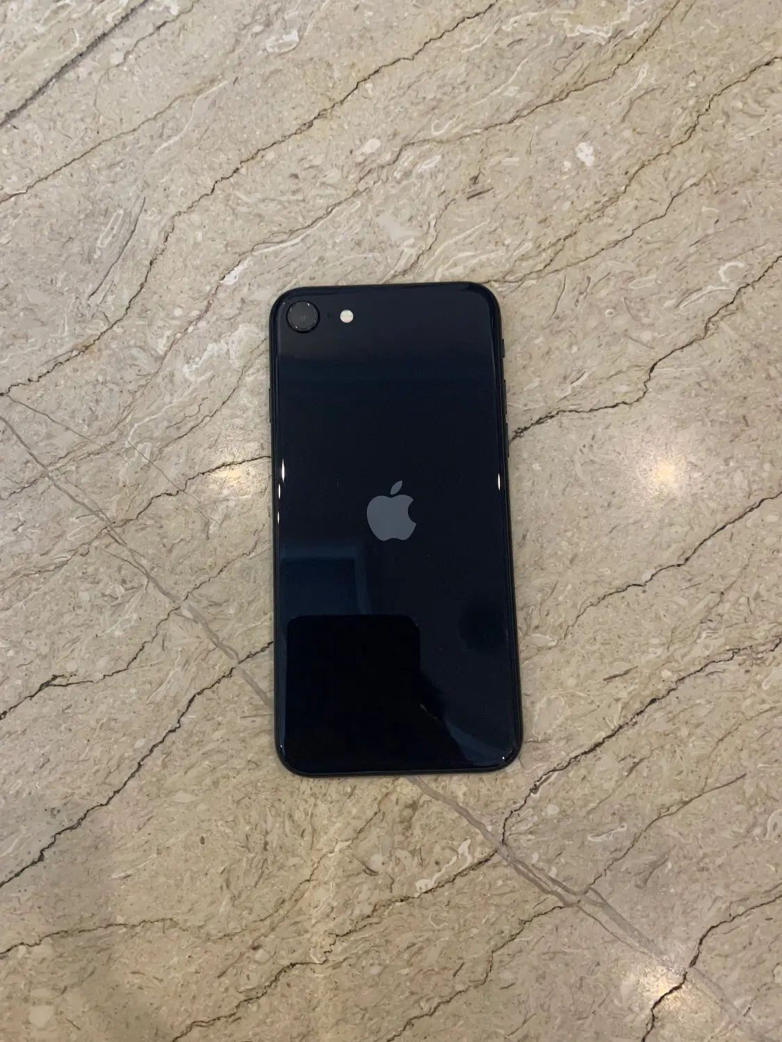 iPhone se2022|موبایل|تهران, حکمت|دیوار