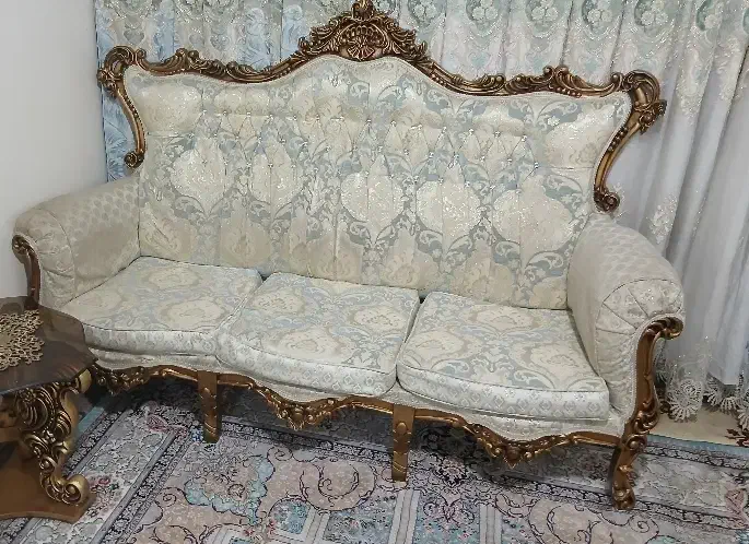 مبل چوب راش ۷نفره با ۲تا میزبان کلا ۹نفره تمیز|مبلمان خانگی و میز عسلی|نسیمشهر, |دیوار