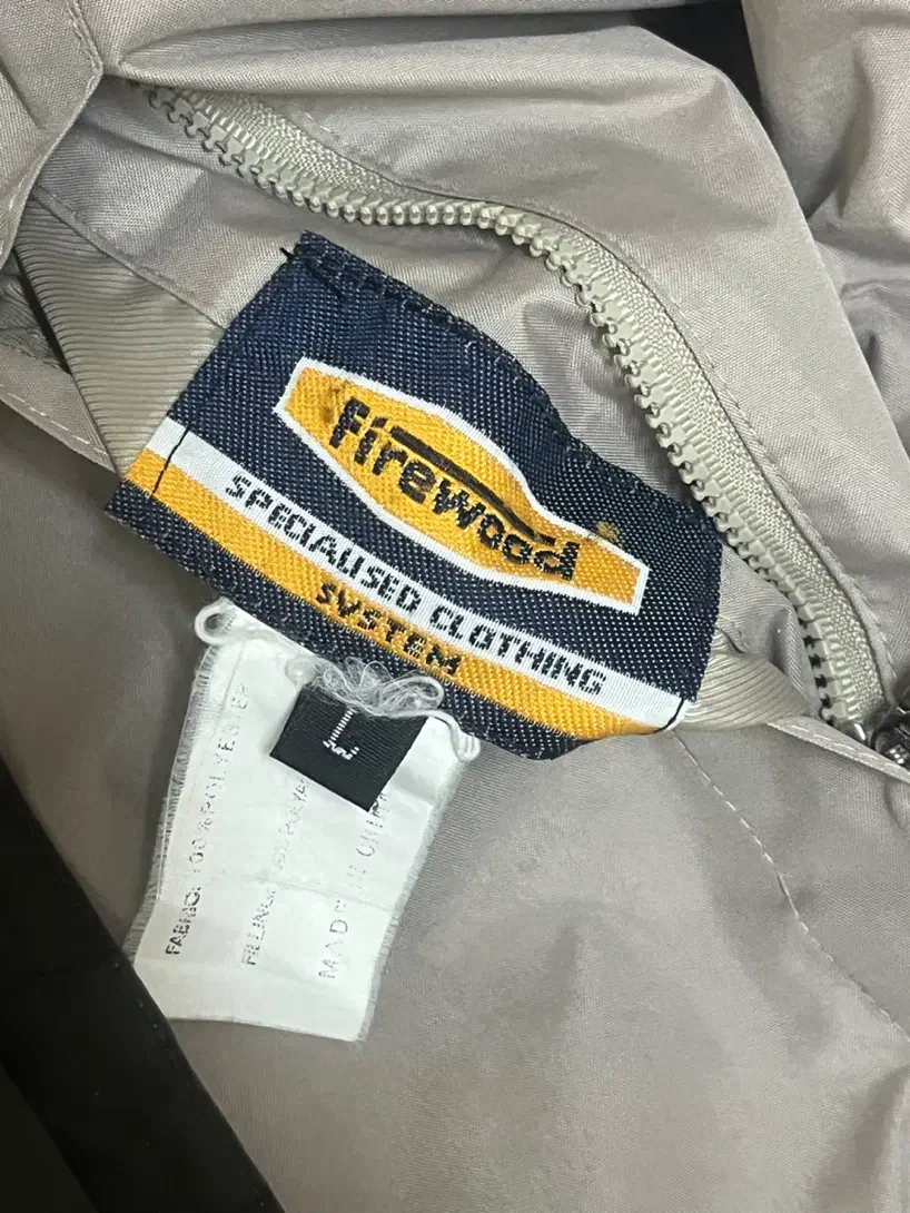 کاپشن دو رو پشم شیشه فوق العاده گرم|لباس|مشهد, فلسطین|دیوار