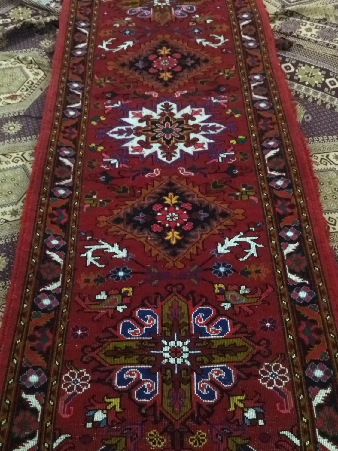 فرش تازه ازدارافتاده|فرش|تبریز, |دیوار