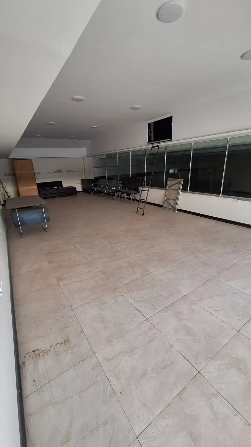 نمایشگاه بر خیابان قزوین|اجارهٔ مغازه و غرفه|تهران, شمشیری|دیوار