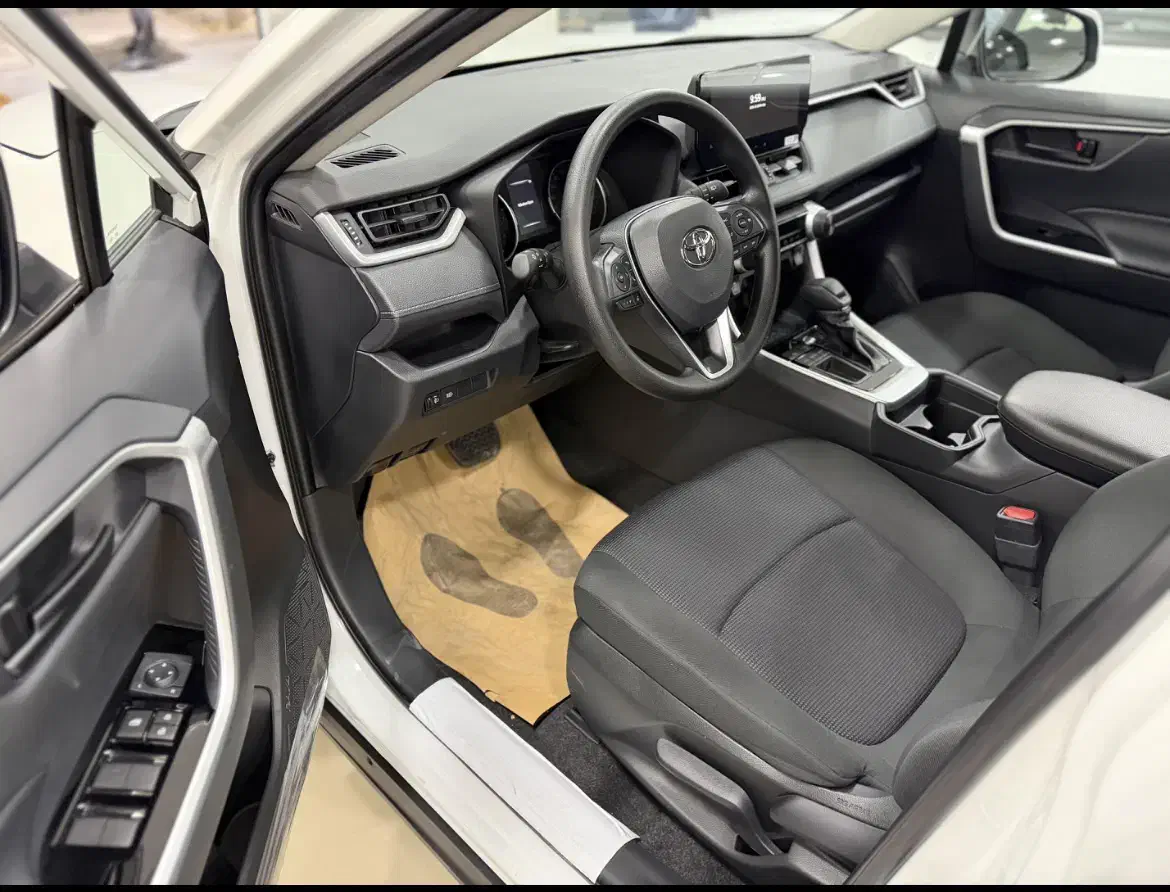 Rav4 2025 گارانتی برساوش استثنایی|خودرو سواری و وانت|تهران, فاطمی|دیوار