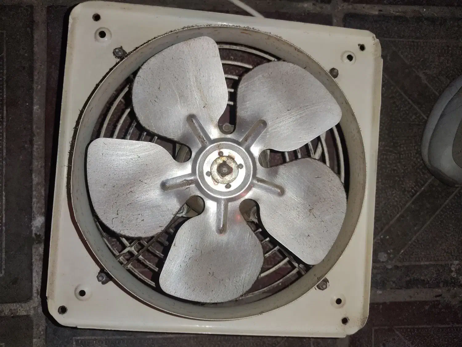 هواکش|پنکه و تصفیه‌کنندهٔ هوا|تبریز, |دیوار