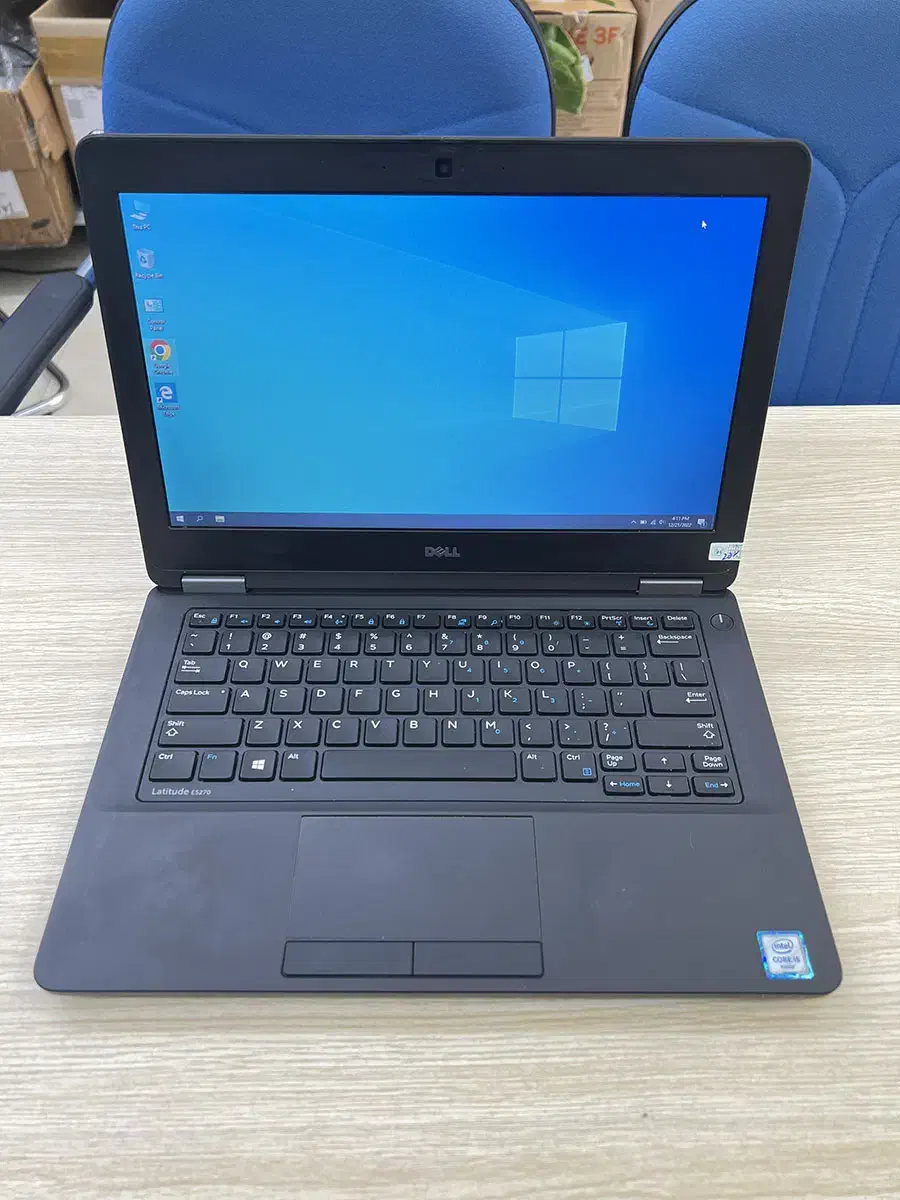 لپ تاپ DELL e5270نسل 6 باطری 100موس و کیف اشانتیون|رایانه همراه|ساری, |دیوار