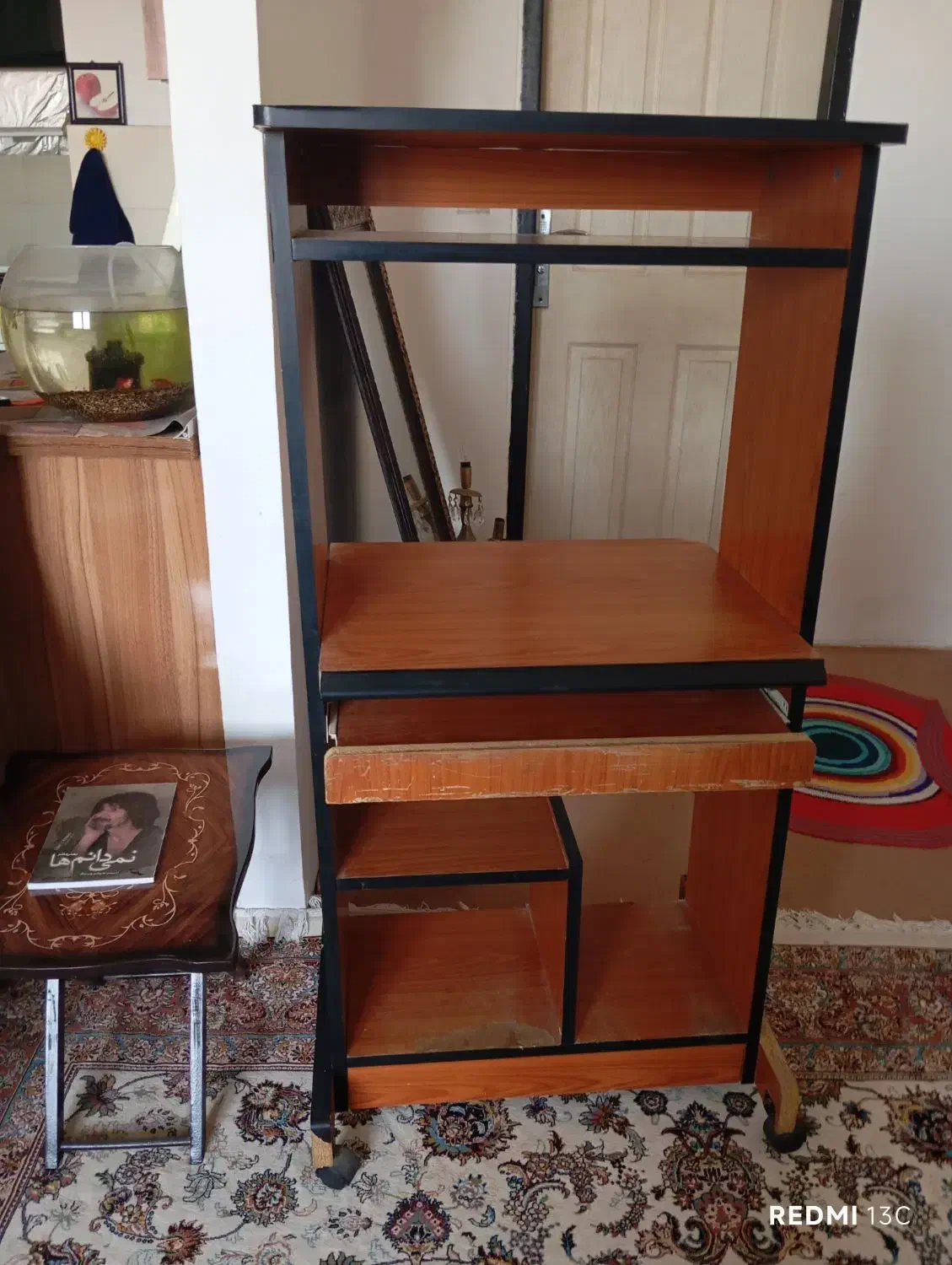 میز کامپیوتر|میز تحریر و کامپیوتر|گلبهار, شهر جدید گلبهار|دیوار