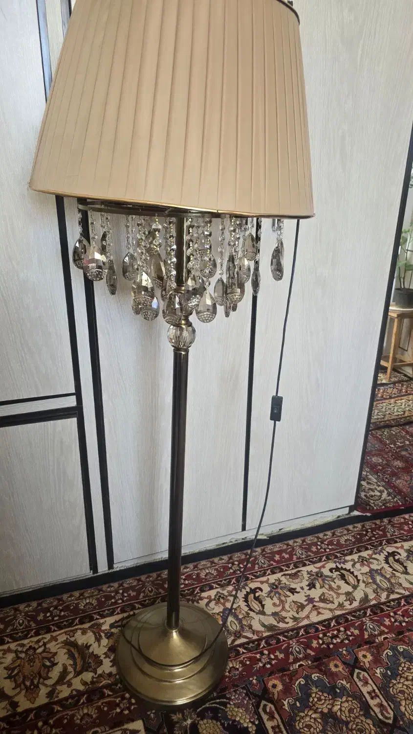 لوازم منزل|چراغ خواب و آباژور|فرخشهر, |دیوار