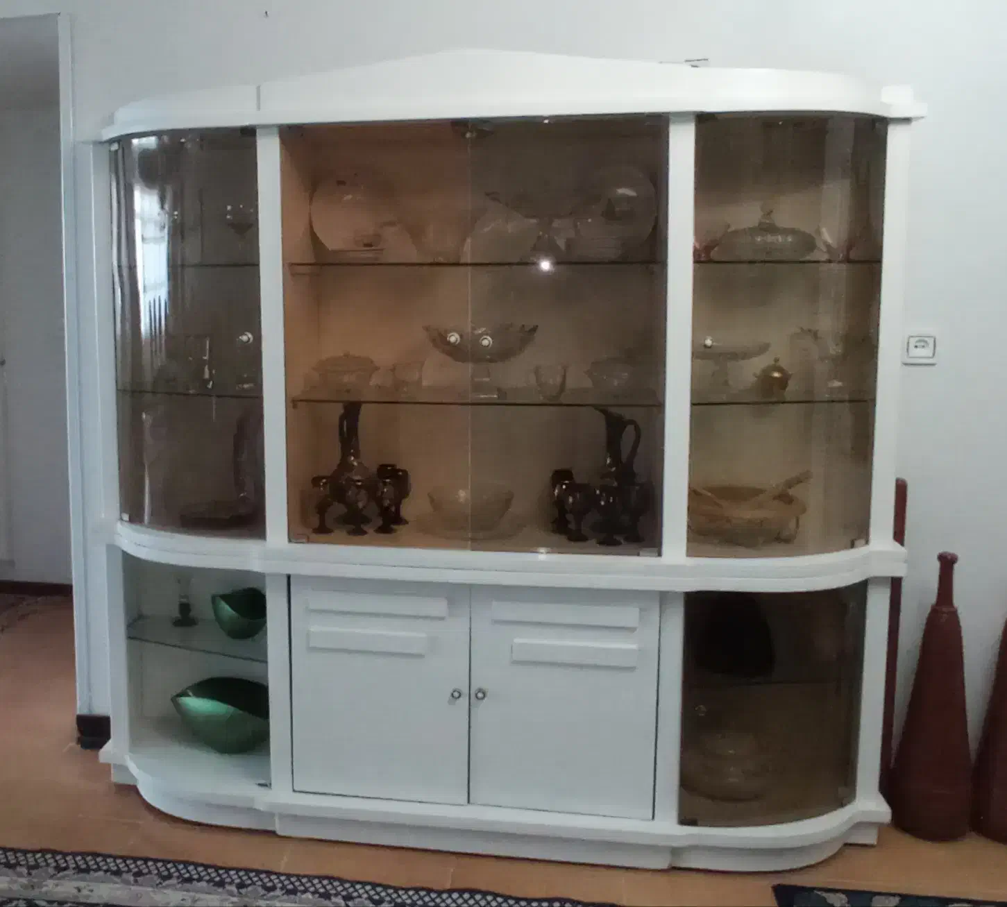 بوفه کاملن سالم برای فروش|بوفه، ویترین، کنسول|کرج, باغستان|دیوار