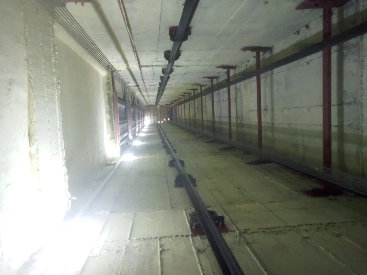 استاندارد اسانسور|خدمات پیشه و مهارت|بروجرد, |دیوار