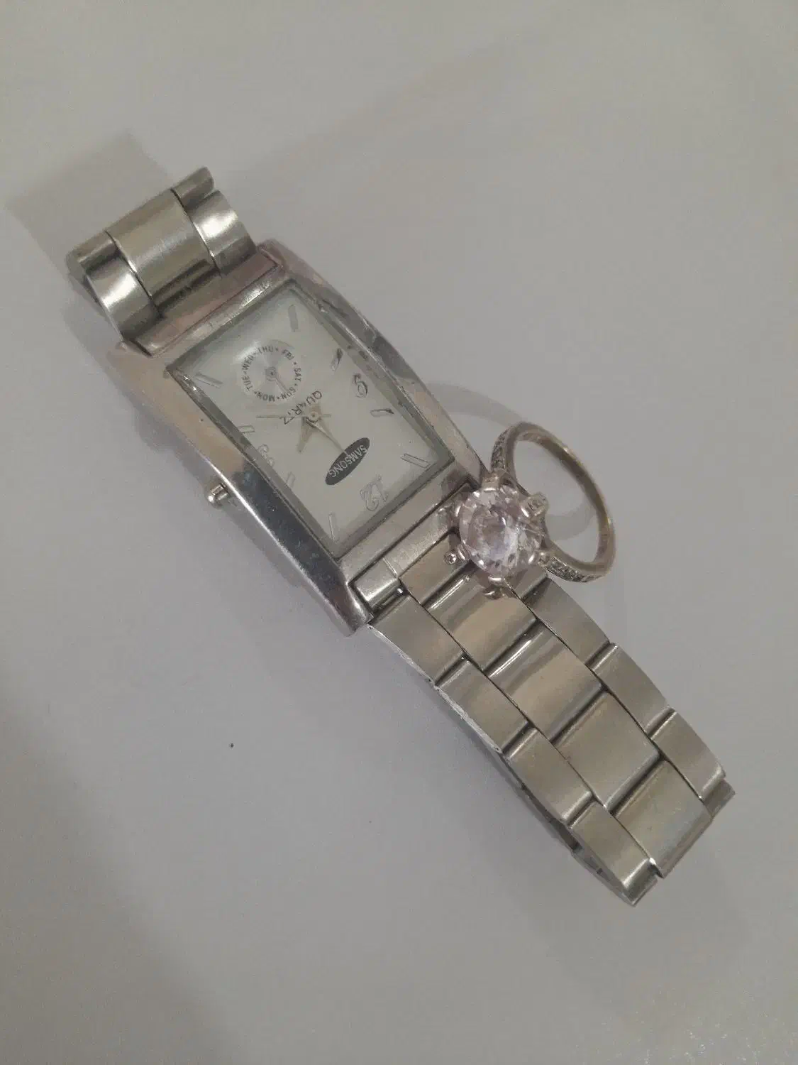 ساعت|ساعت|ایلام, |دیوار