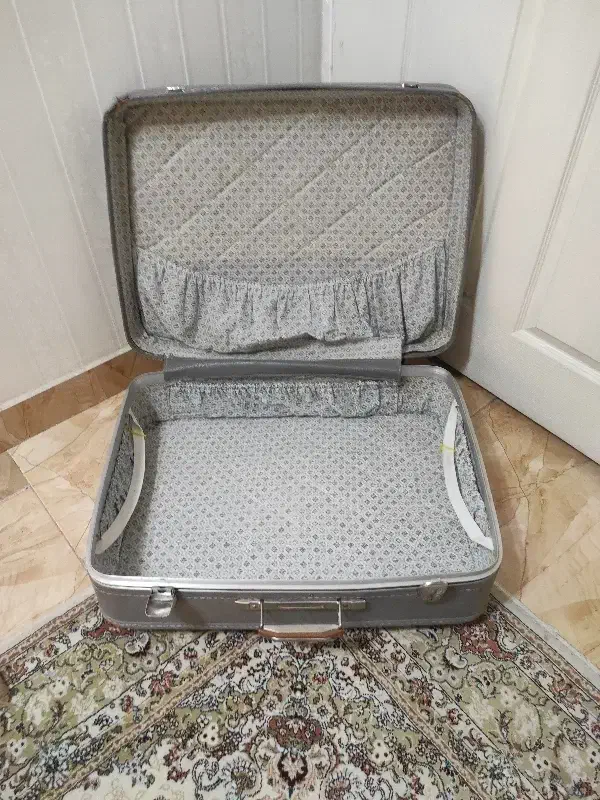 چمدان قدیمی و آنتیک|کیف، کفش، کمربند|تبریز, |دیوار