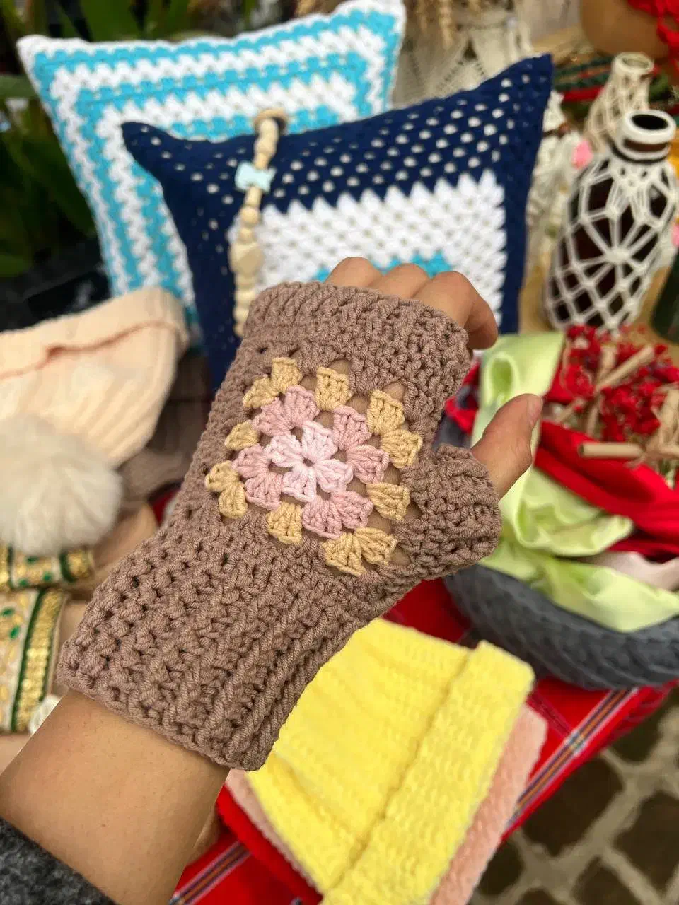 آموزش مکرومه بافی و انواع زمینه های قلاب بافی|استخدام هنری و رسانه|گرگان, |دیوار