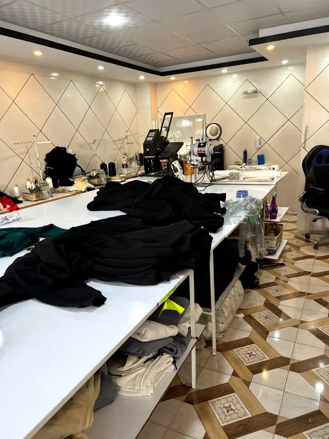 استخدام یک نیرو برای کارگاه تولید پوشاک مردانه|استخدام صنعتی، فنی، مهندسی|ملایر, |دیوار