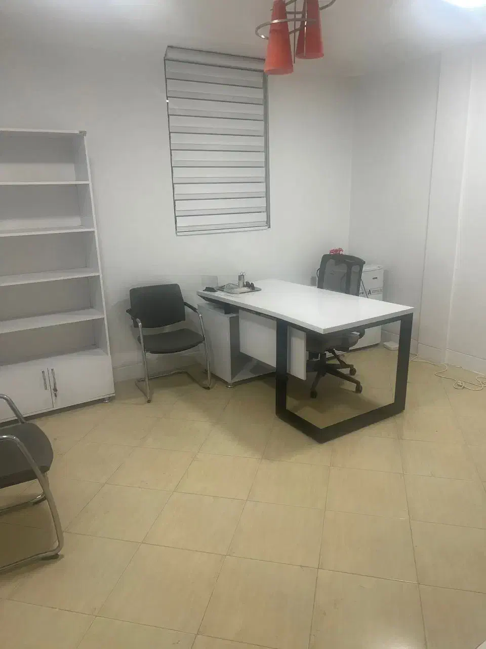 آپارتمان اداری 88 متر چهارراه فاطمیه.سیدجمال|اجارهٔ دفتر کار، اتاق اداری، مطب|بندرعباس, |دیوار