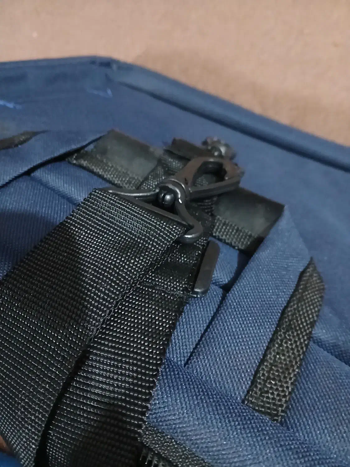 کیف لپ تاپ بیاند به همراه ضربه گیر|کیف، کفش، کمربند|ارومیه, |دیوار