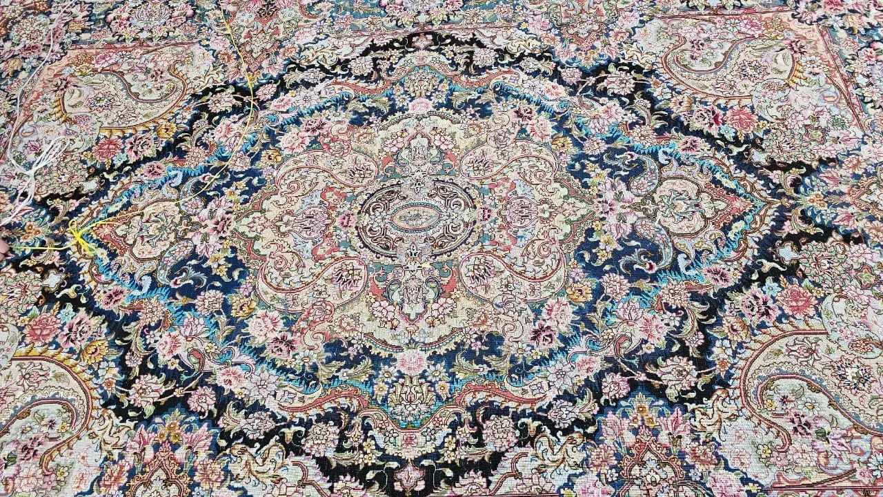 سالاری ۶ متری ۳۰ رج|فرش|تبریز, |دیوار