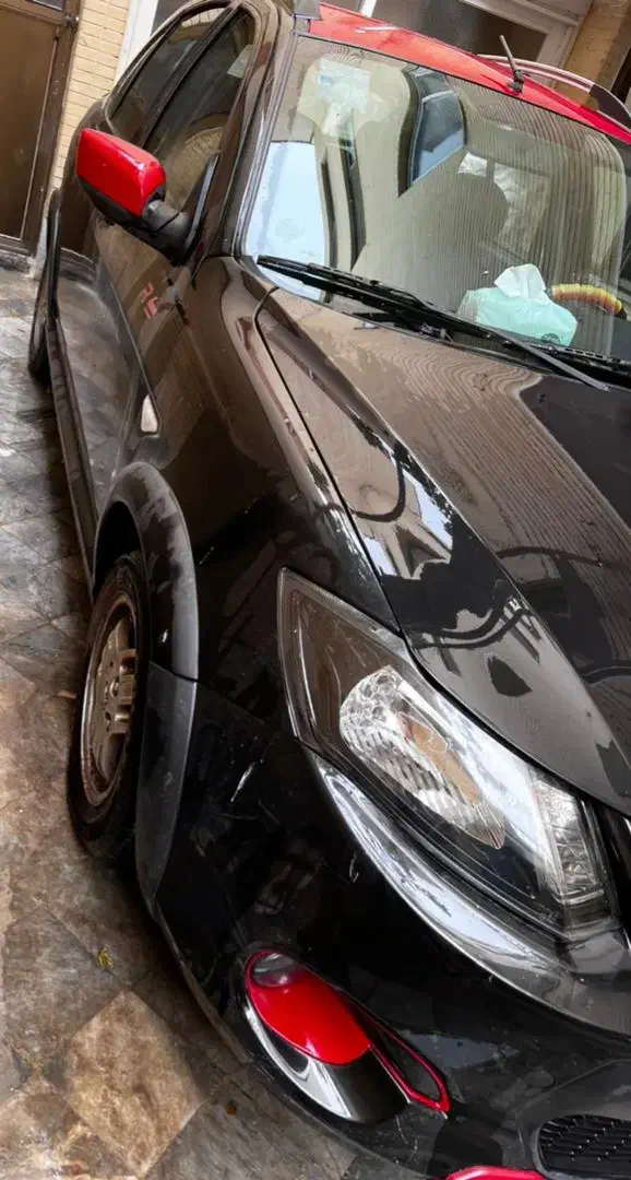 کوییک r|خودرو سواری و وانت|اصفهان, باغ نگاره|دیوار