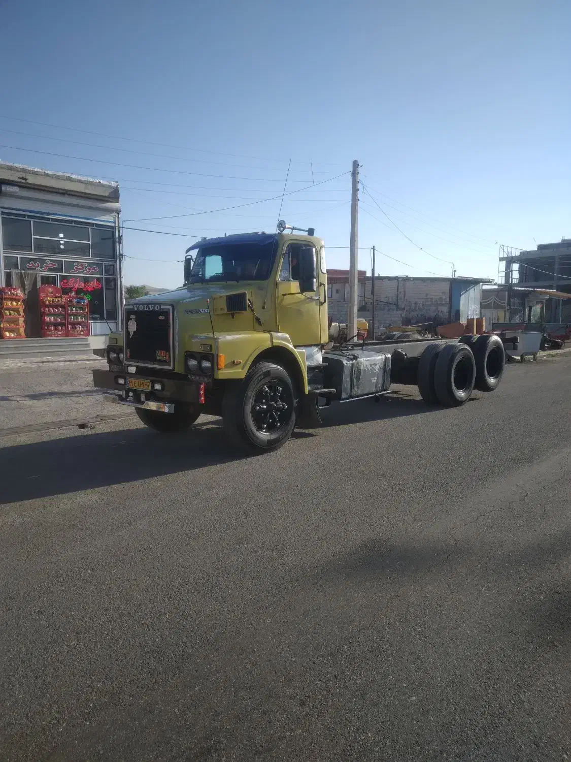 ولوو دهچرخ باری|خودرو سنگین|نسیم‌شهر, |دیوار