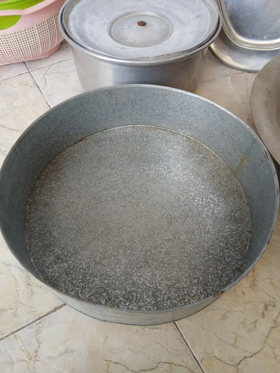 قالب کیک|ظروف پختوپز|مشهد, مقدم|دیوار