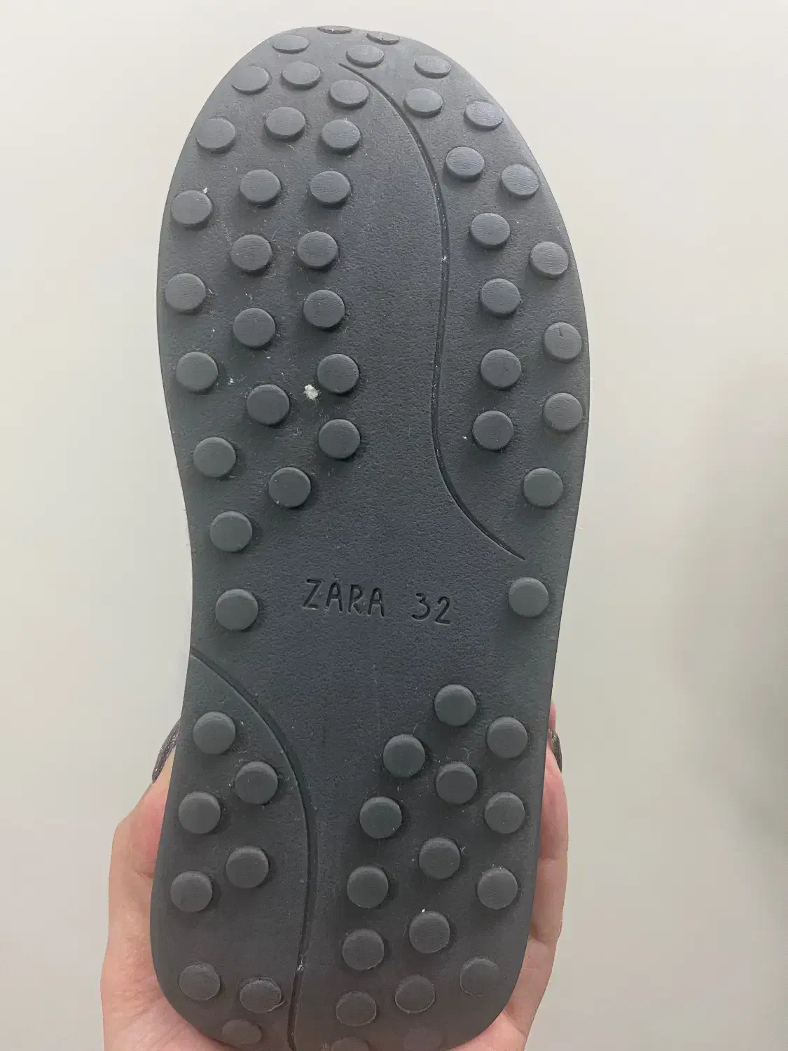 تعدادی کودک|کفش و لباس بچه|تهران, خزانه|دیوار