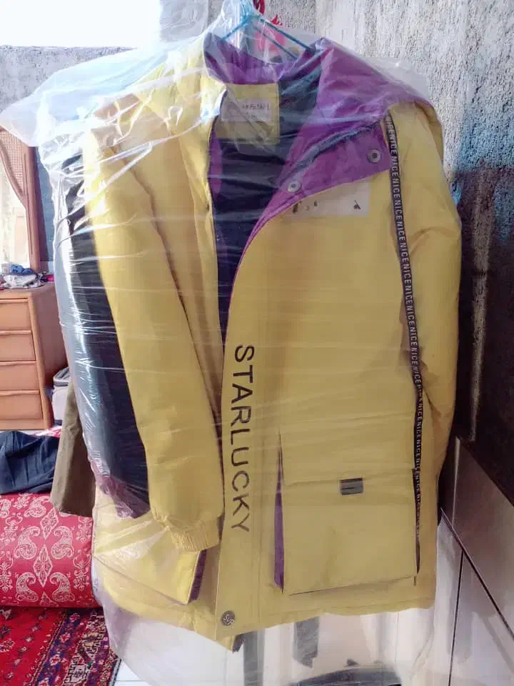 کاپشن|کفش و لباس بچه|داراب, |دیوار