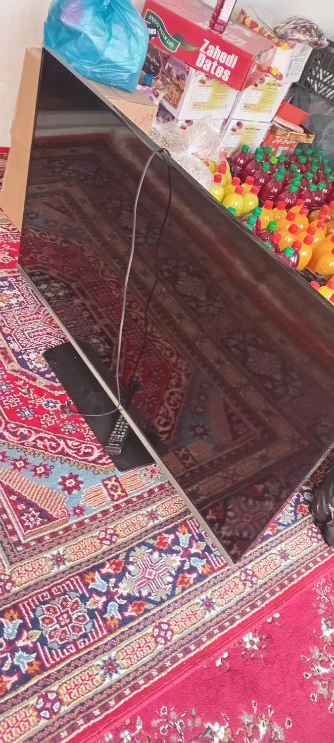 ال سی دی ۴۸ اینج|تلویزیون و پروژکتور|رشت, ولکس|دیوار