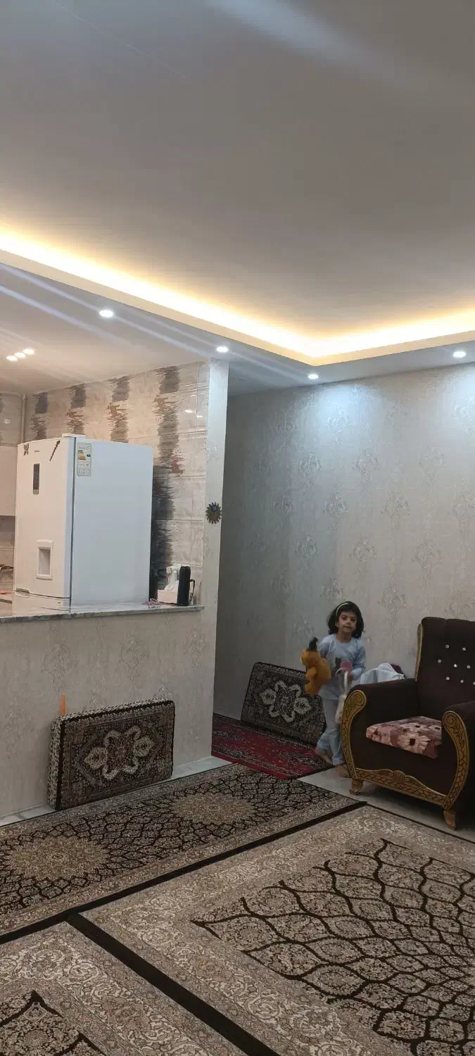 خانه دوشان روی خیابان 20متری پادگان|فروش آپارتمان|سنندج, |دیوار