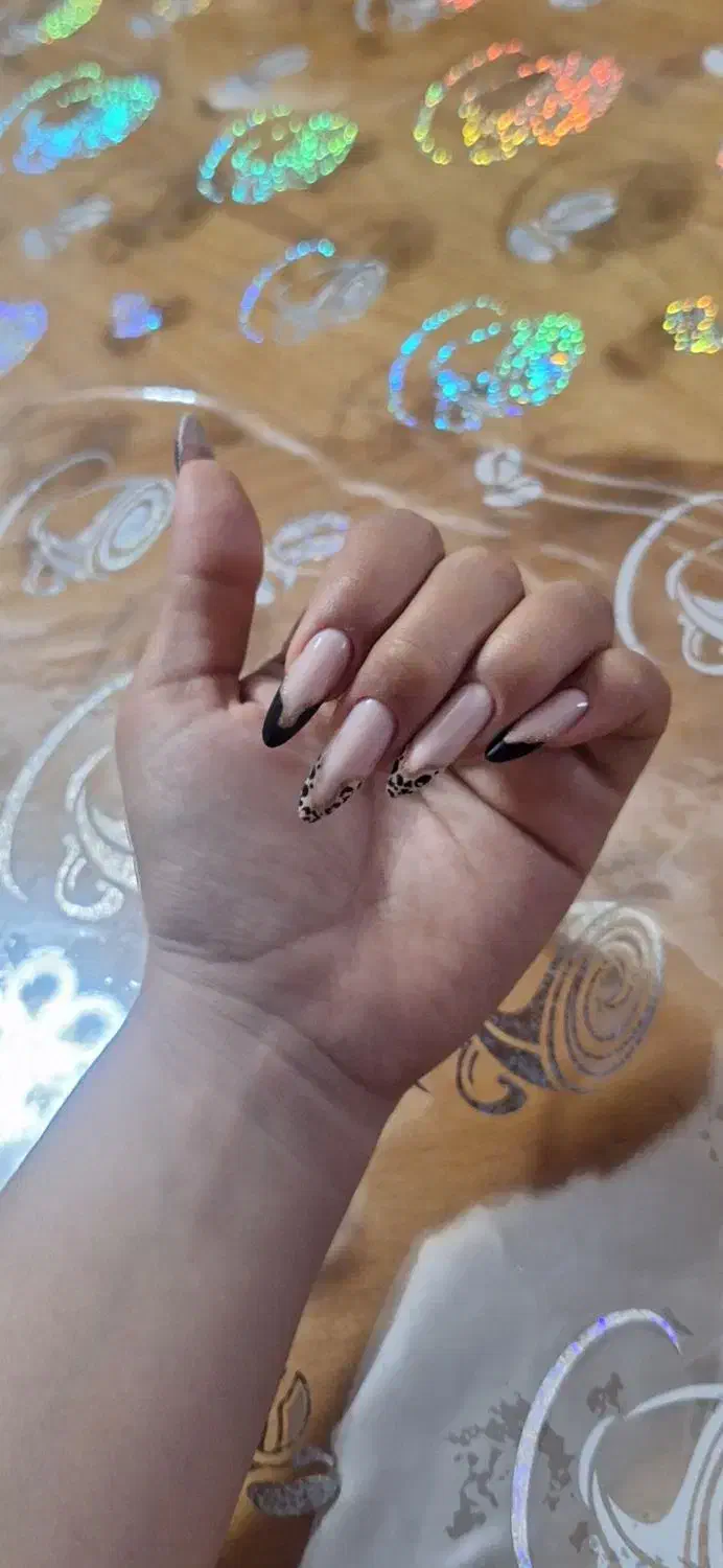 کاشت ناخن برای یلدا|خدمات آرایشگری و زیبایی|باقرشهر, |دیوار