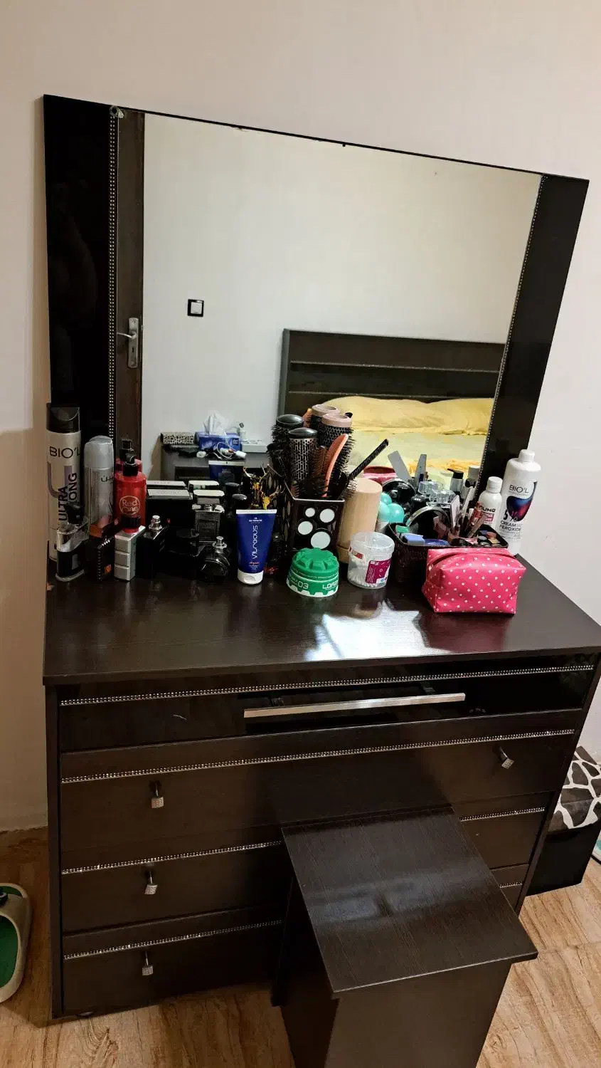 سرویس خواب|تخت و سرویس خواب|رشت, جهاد|دیوار