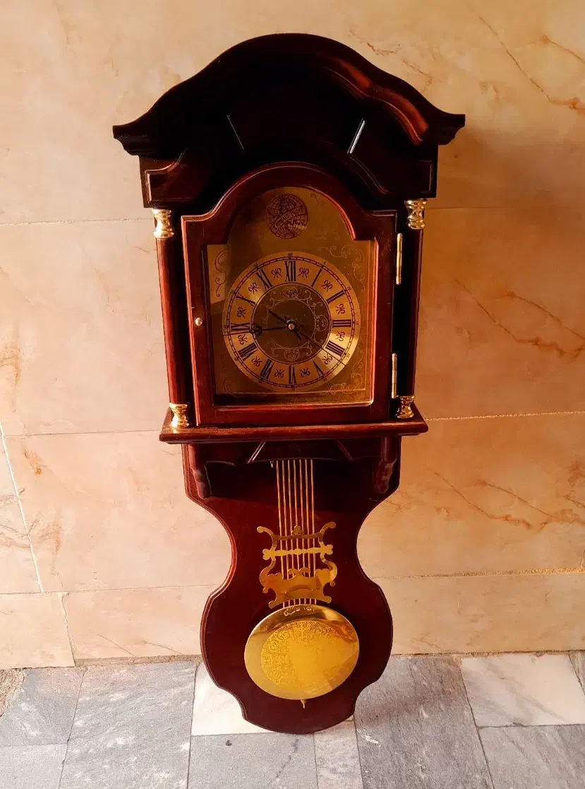 ساعت دیواری چوبی سالم|ساعت دیواری و تزئینی|تهران, مشیریه|دیوار