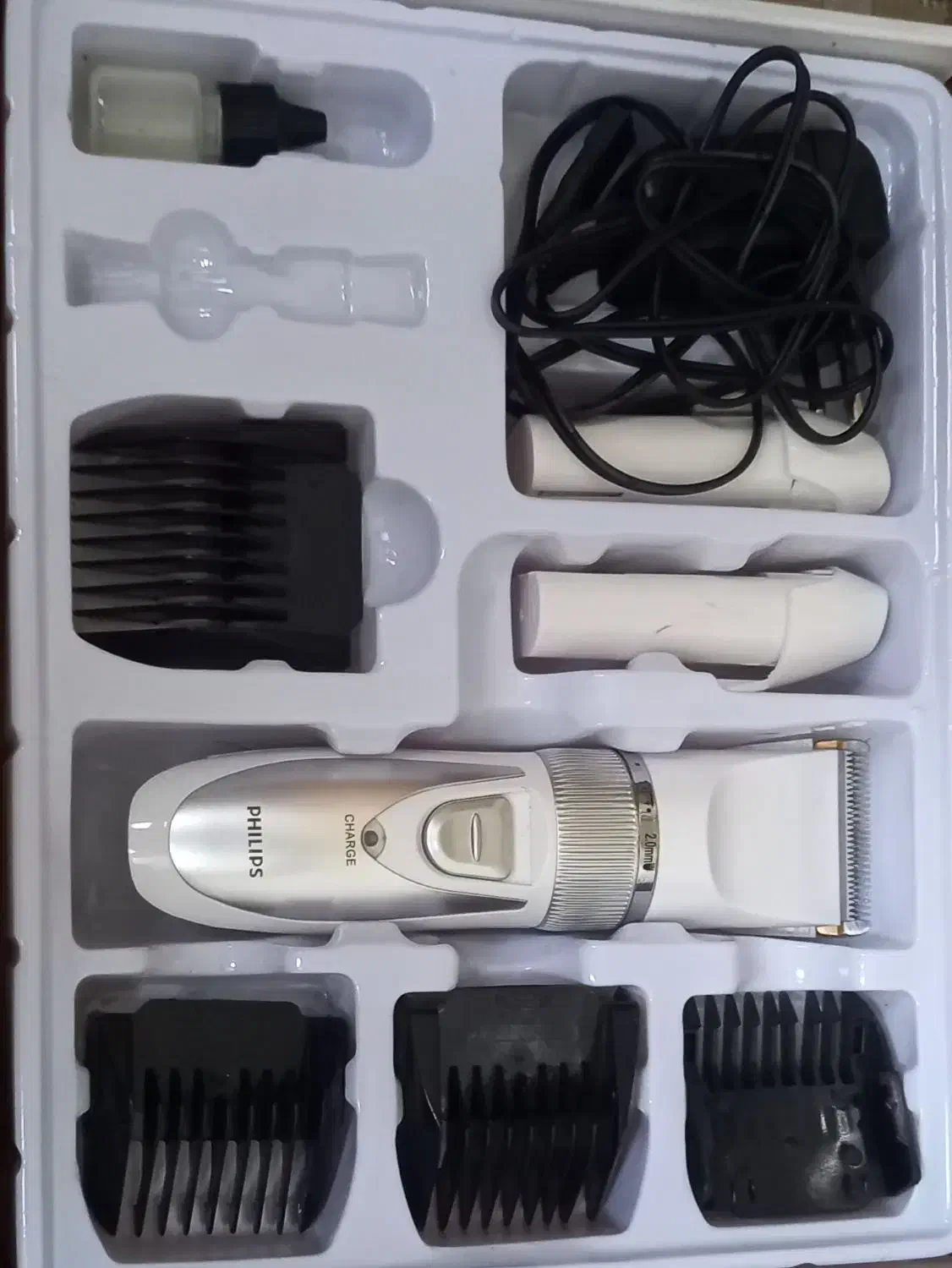 موزر فیلیپس اصلی شارژی قدیمی نونو|آرایشی، بهداشتی، درمانی|اصفهان, شاهد|دیوار