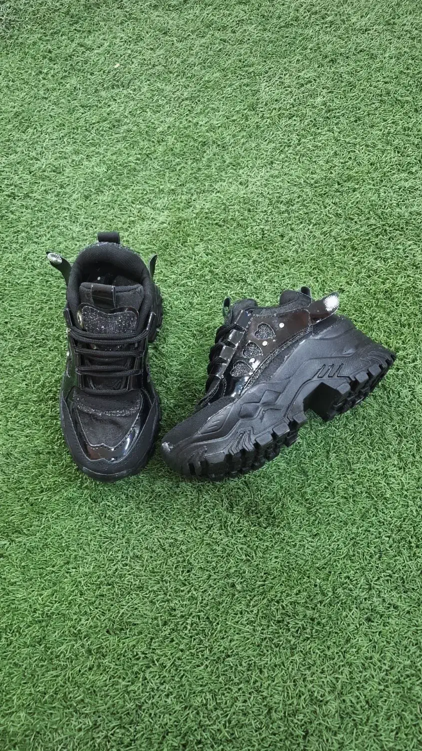 فشیون دخترانه|کیف، کفش، کمربند|میبد, |دیوار