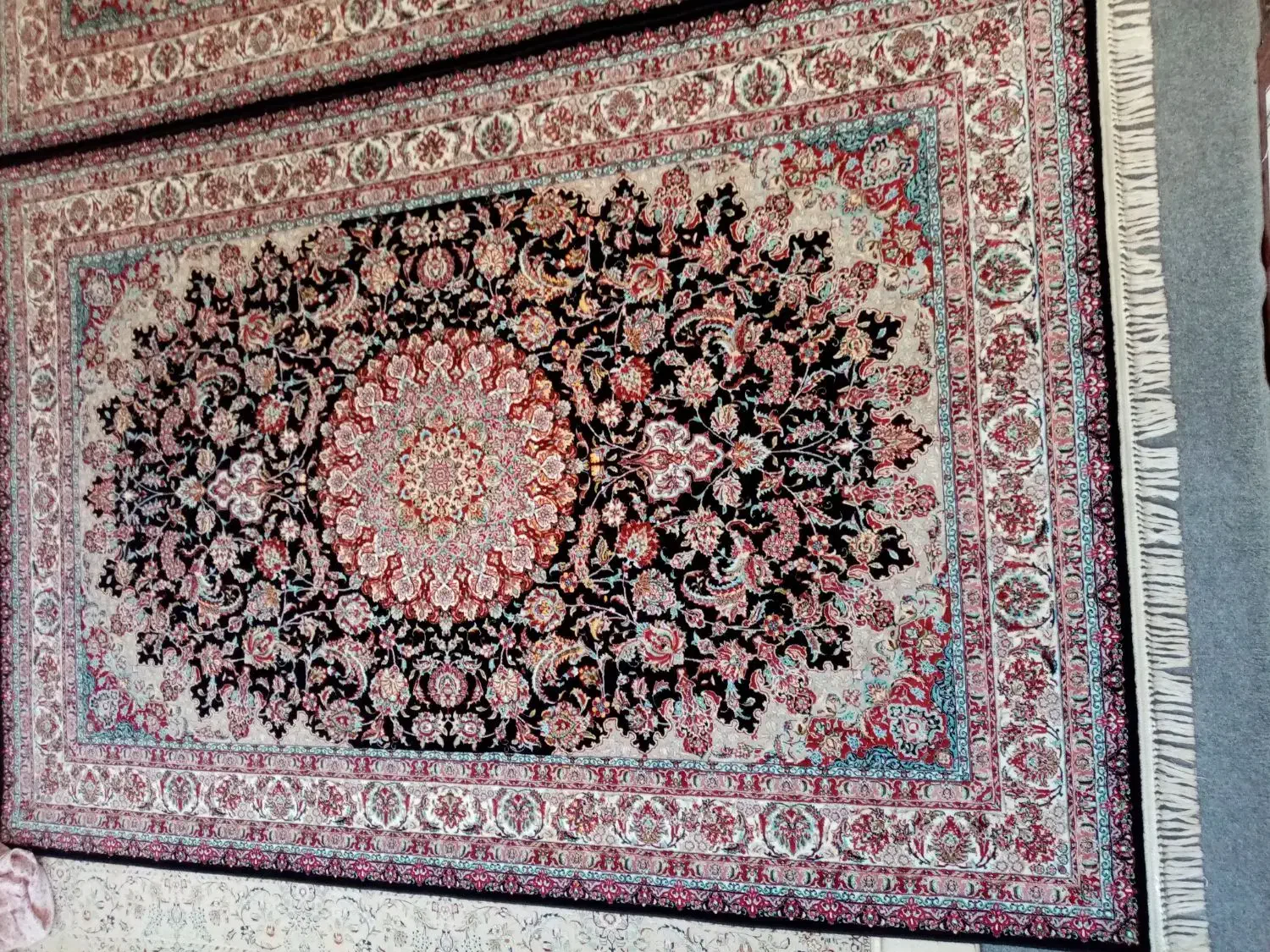 فرش عالی مشکی|فرش|پیرانشهر, |دیوار