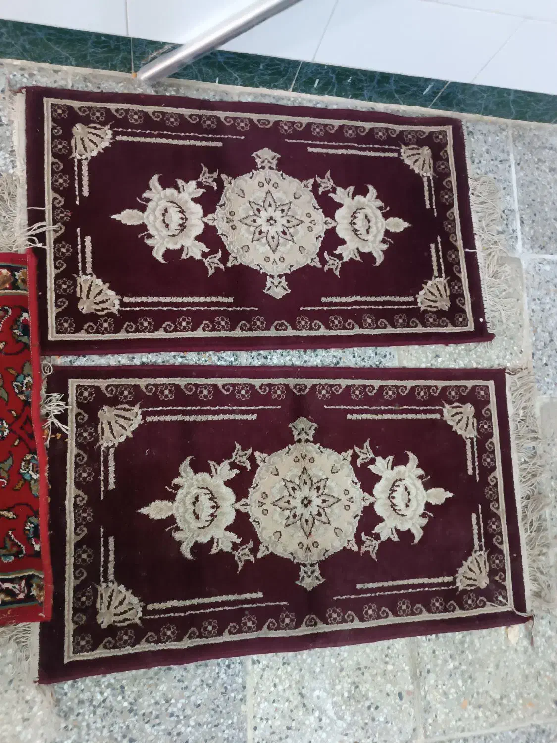 دو عدد پادری|پادری|سوسنگرد, |دیوار