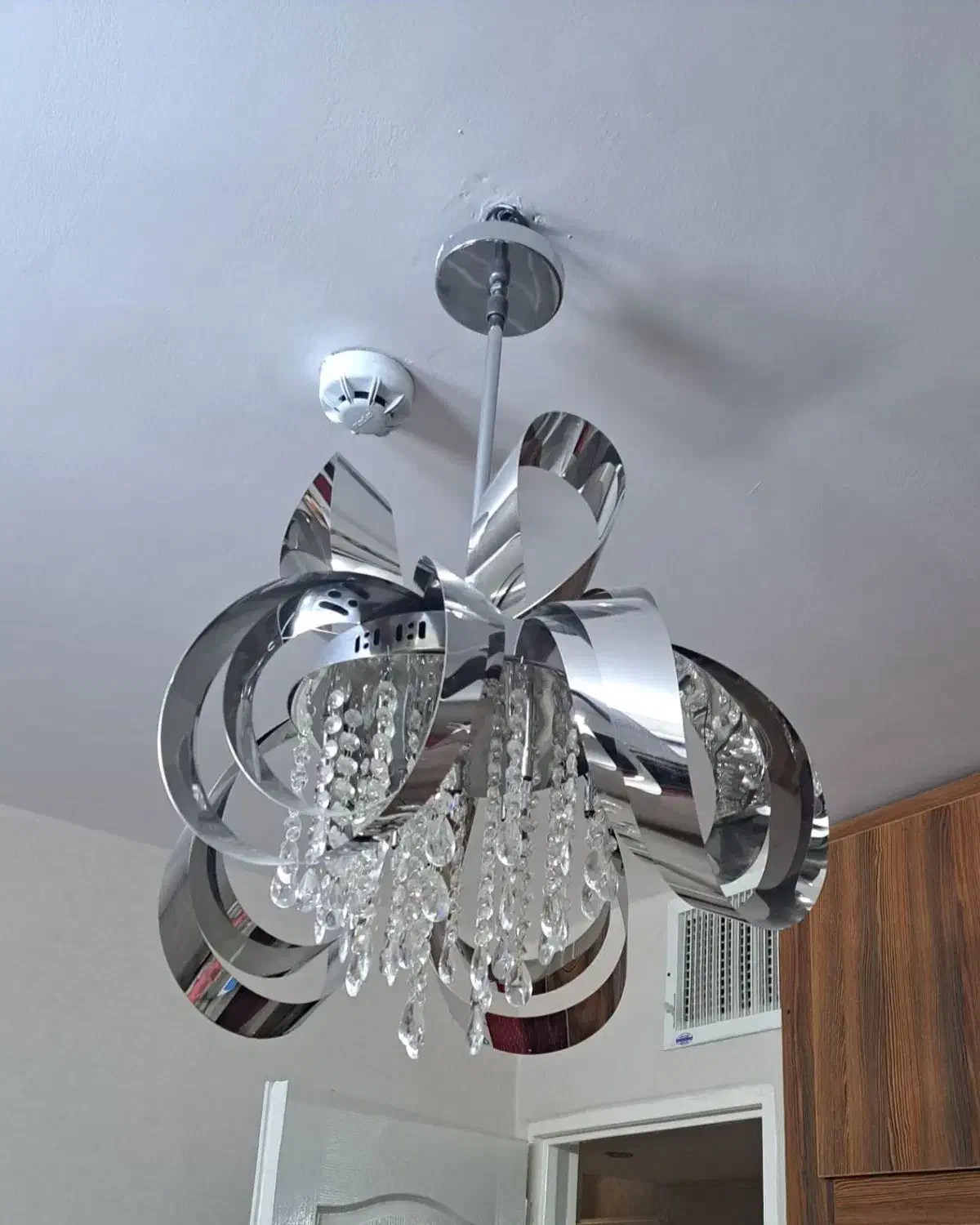 لوستر|لوستر و چراغ آویز|شاهینشهر, عطار|دیوار