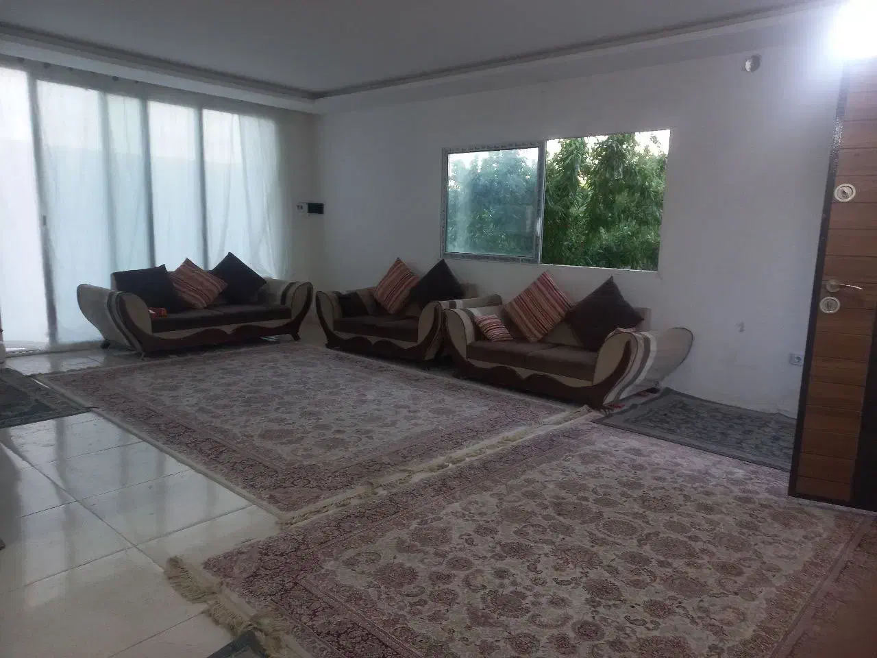 مبل راحتی|مبلمان خانگی و میز عسلی|اصفهان, کشاورزی|دیوار