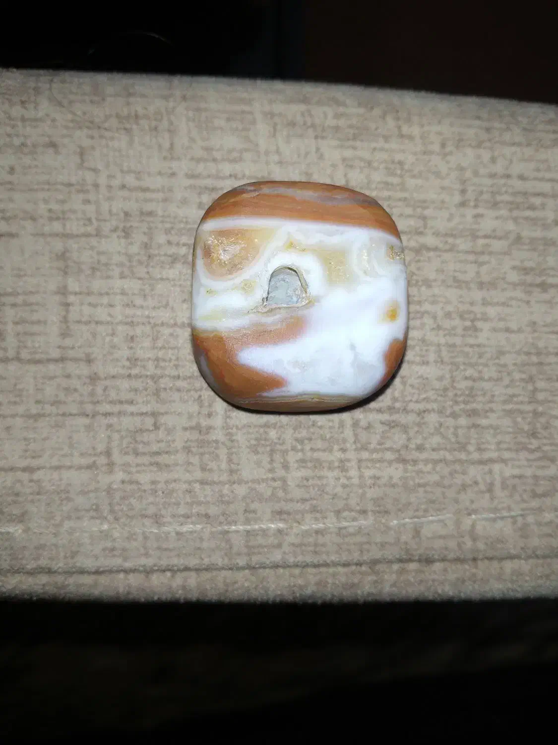 سنگ سلیمانی|کلکسیون اشیاء عتیقه|ایذه, |دیوار