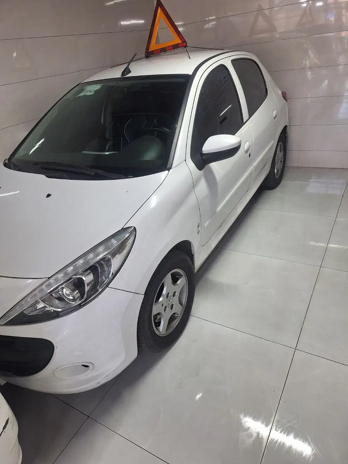 ۲۰۷سقف فلز مدل۹۹|خودرو سواری و وانت|اصفهان, کشاورزی|دیوار